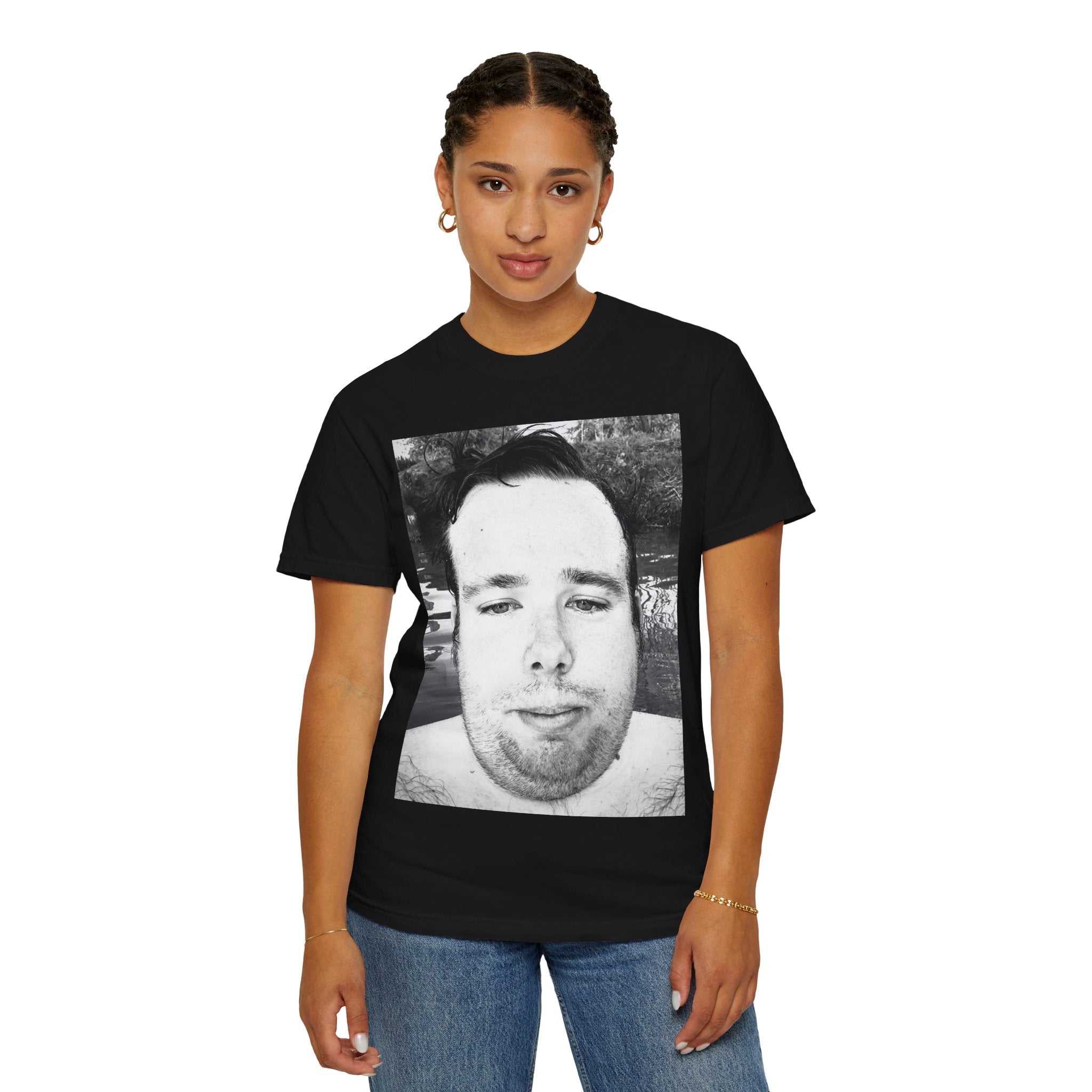 LISH jery Portrait T-Shirt — Black & White Selfie Print