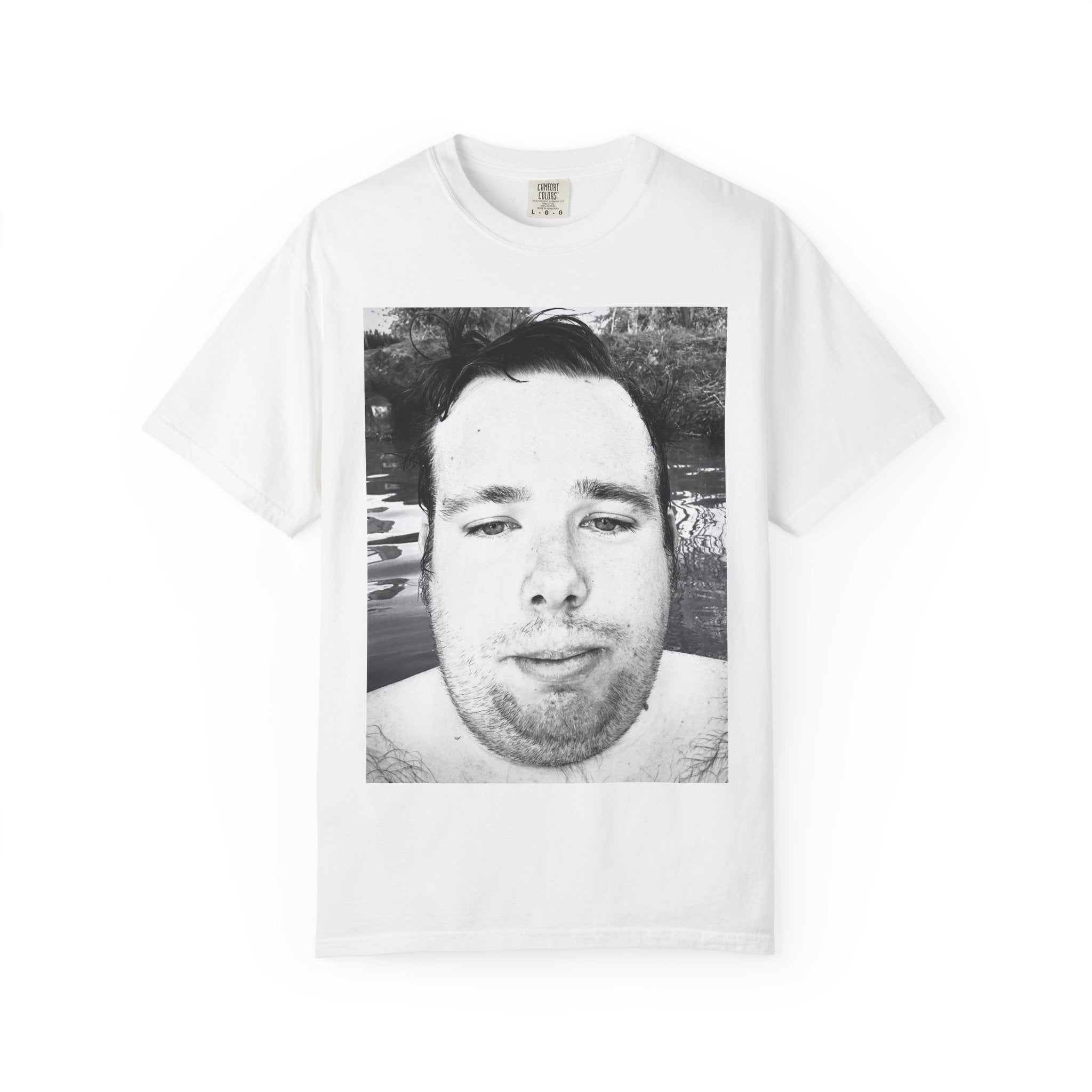 LISH jery Portrait T-Shirt — Black & White Selfie Print