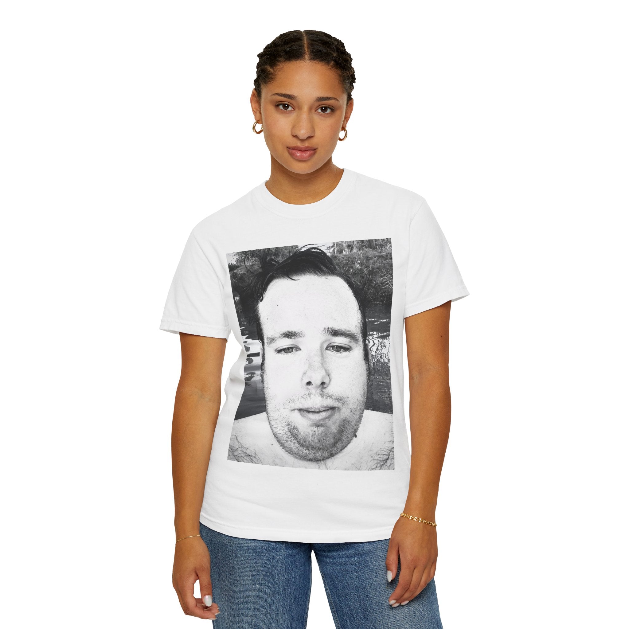 LISH jery Portrait T-Shirt — Black & White Selfie Print