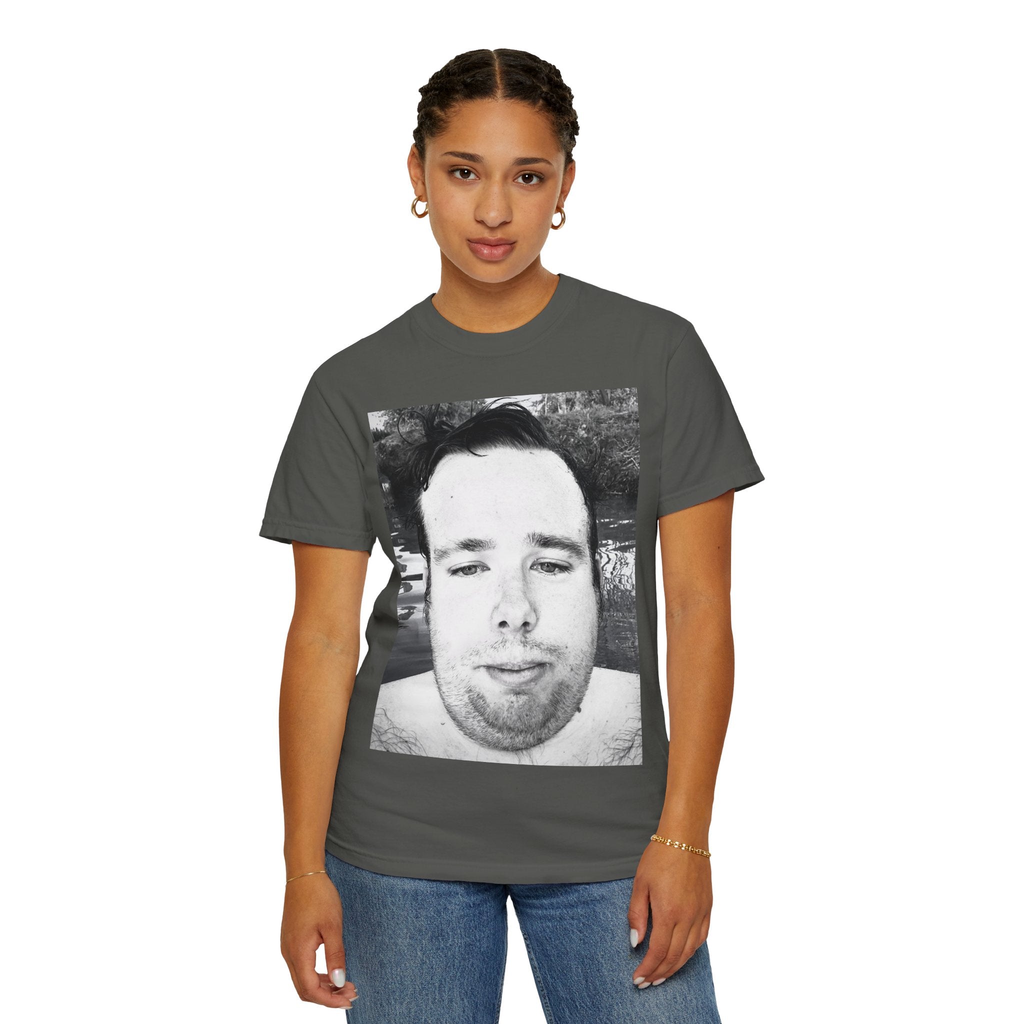 LISH jery Portrait T-Shirt — Black & White Selfie Print