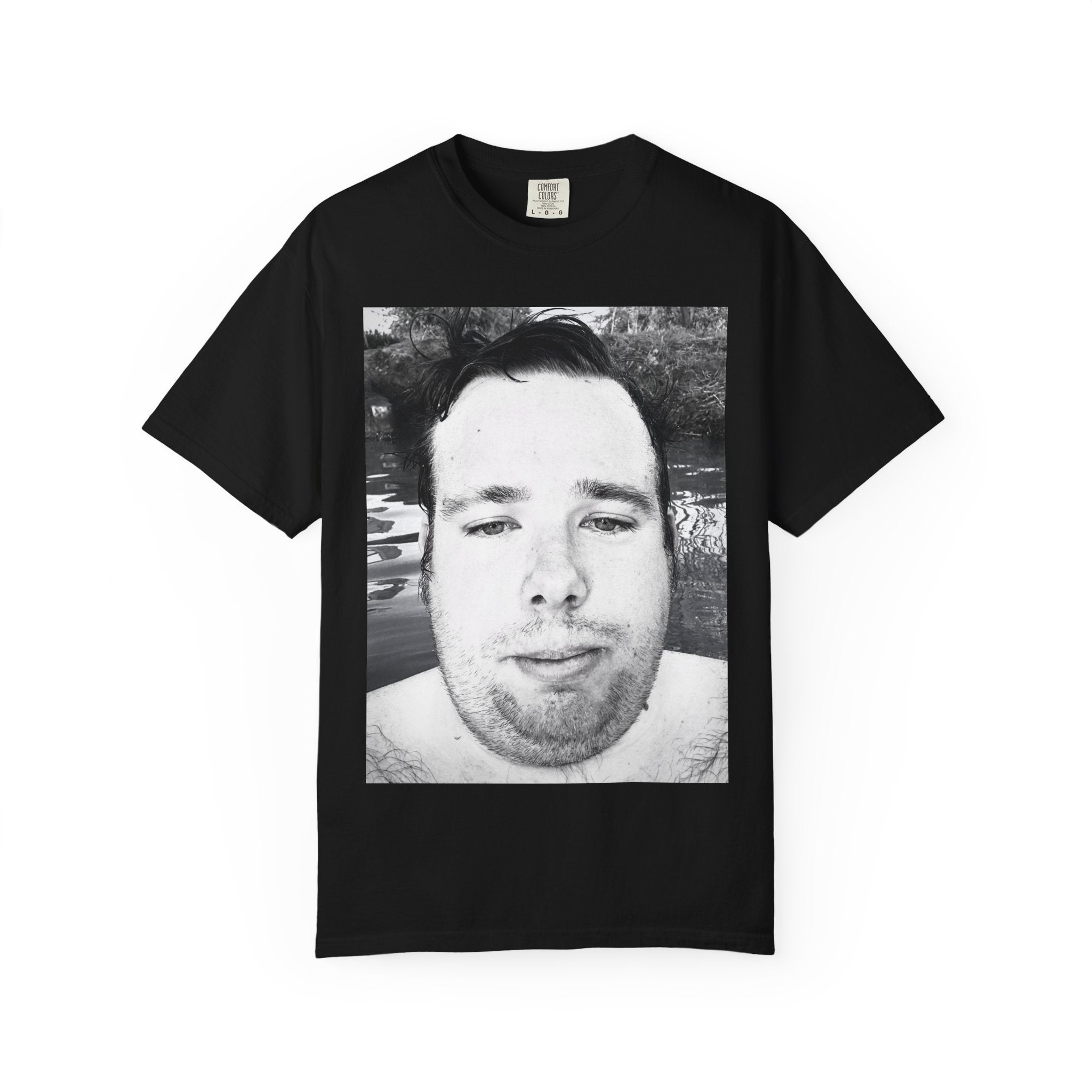 LISH jery Portrait T-Shirt — Black & White Selfie Print