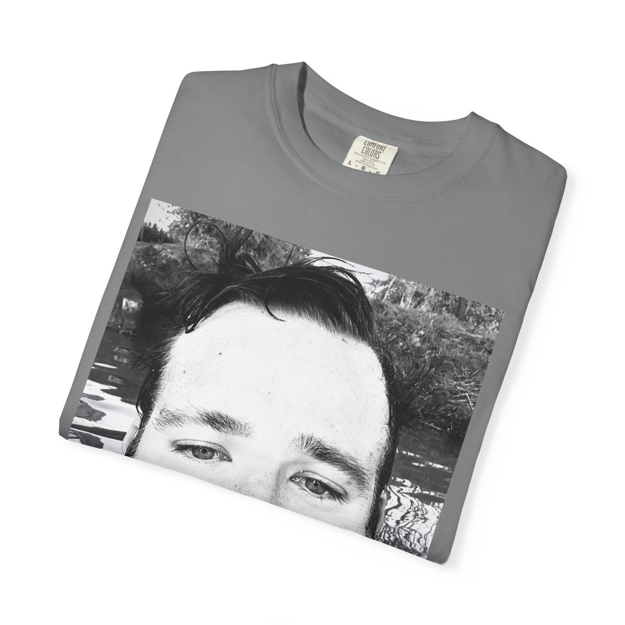 LISH jery Portrait T-Shirt — Black & White Selfie Print
